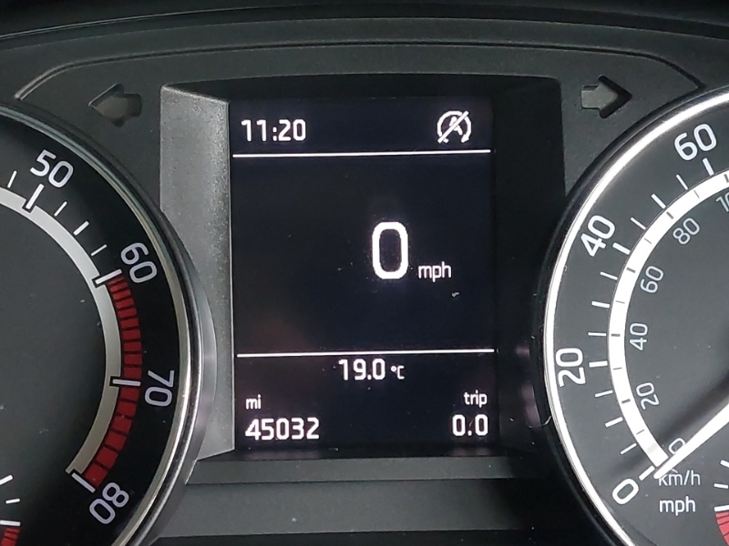 Skoda Fabia 1.2 Tsi Se L Dsg Black #10