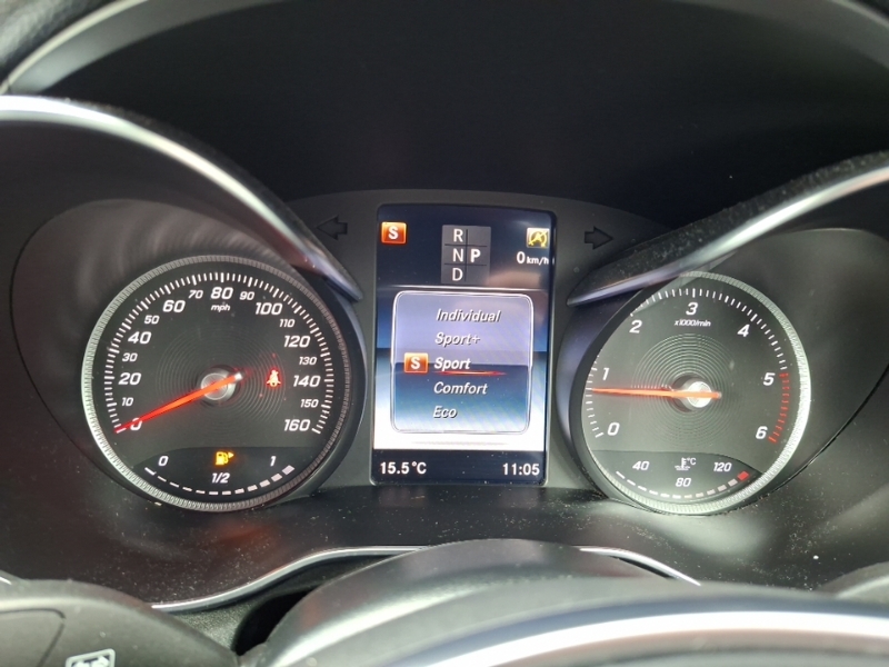 Mercedes-Benz GLC Class Glc 220 D 4Matic Sport Premium Red #17