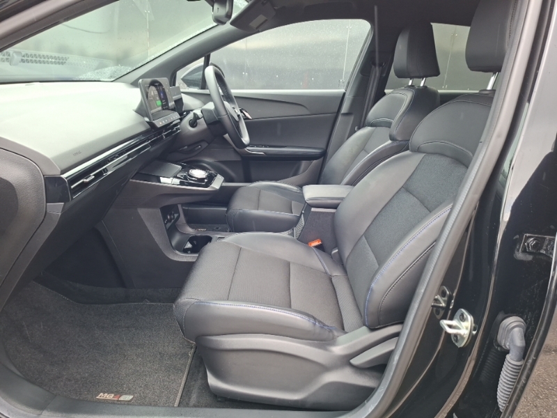 MG MG4 150Kw Trophy Ev Long Range 64Kwh Black #5