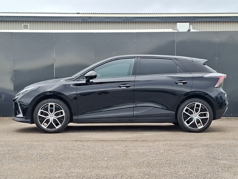 MG MG4 150Kw Trophy Ev Long Range 64Kwh Black #4