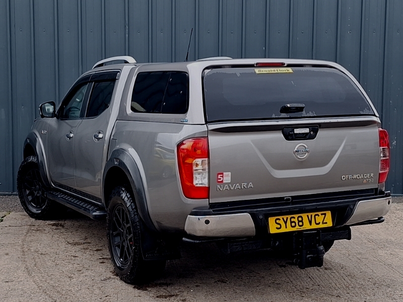 Nissan Navara Double Cab Pick Up Off-roader At32 2.3Dci 190 4Wd Grey #2