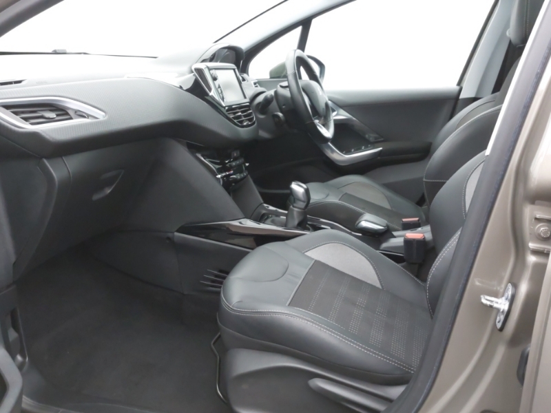 Peugeot 2008 1.2 Puretech 110 Allure Grey #5