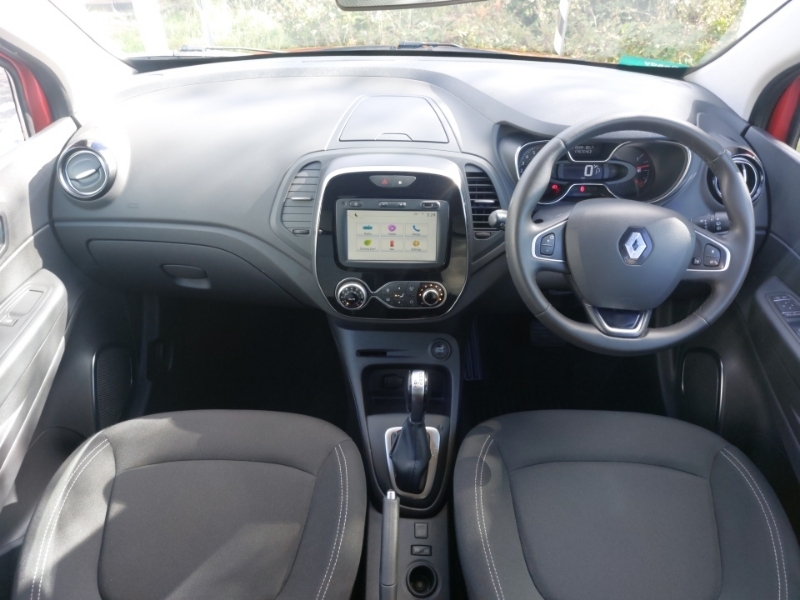 Renault Captur 1.3 Tce 150 Iconic Edc Red #3