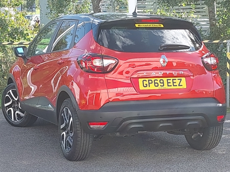 Renault Captur 1.3 Tce 150 Iconic Edc Red #2