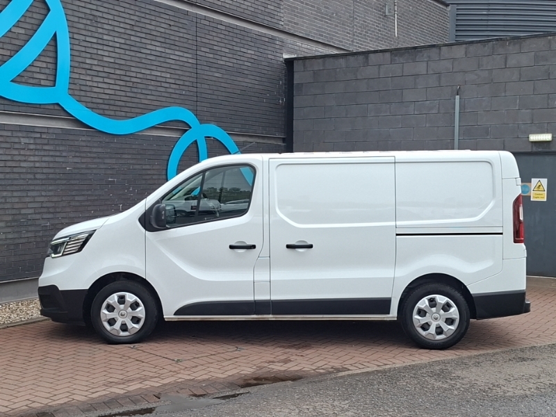 Renault Trafic Sl30 Blue Dci 130 Advance Safety Van White #4