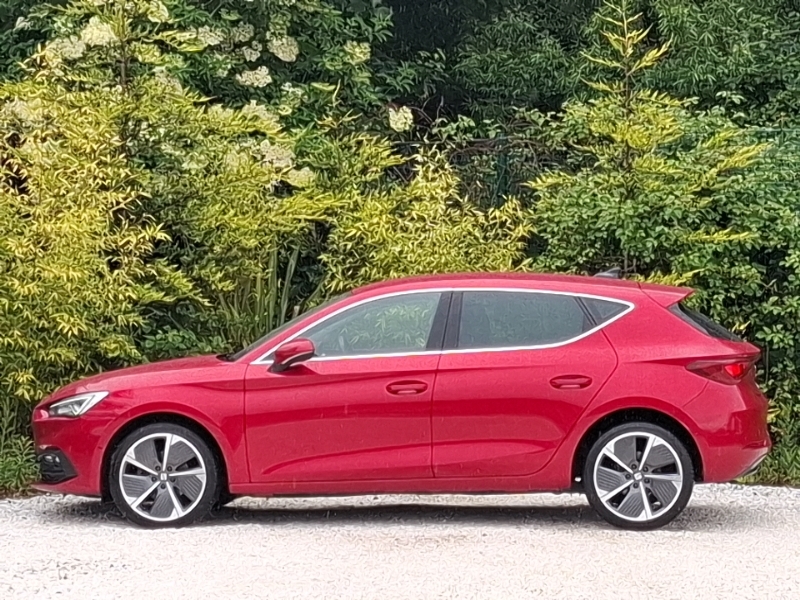 Seat Leon 1.5 Etsi 150 Xcellence Lux Dsg Red #4