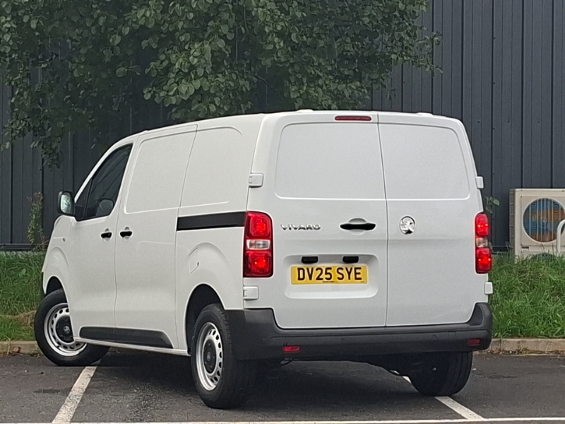 Vauxhall Vivaro 1.5 Turbo D 120 Prime H1 Van White #2