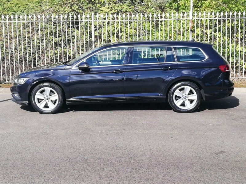 Volkswagen Passat 2.0 Tdi Evo Scr Se Nav Black #4