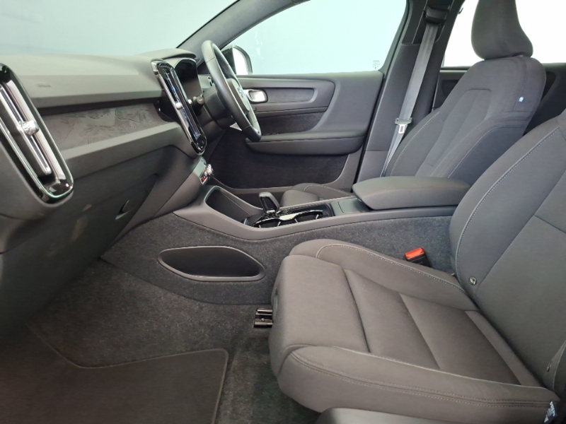 Volvo C40 170Kw Recharge Plus 69Kwh Black #5