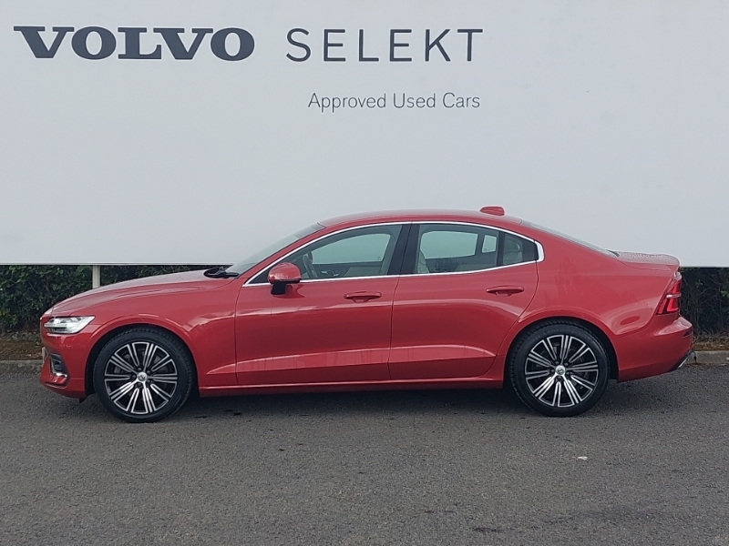 Volvo S60 2.0 T5 Inscription Plus Red #4