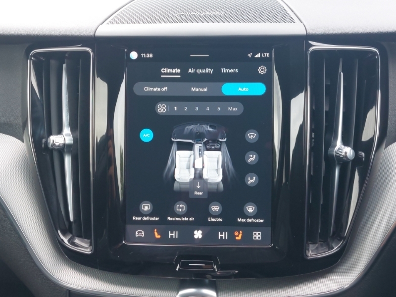 Volvo XC60 Recharge T6 Plus Awd  #16
