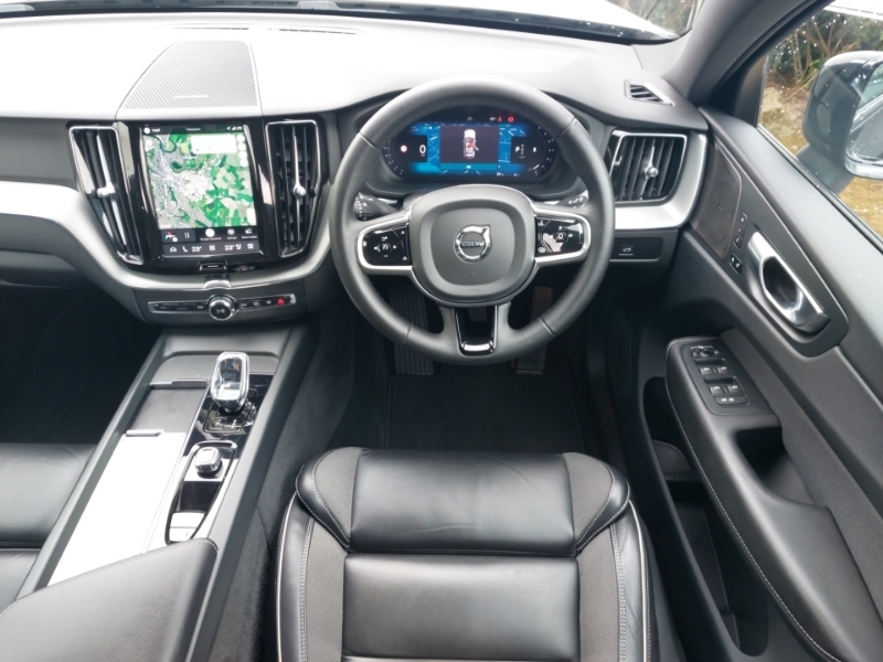 Volvo XC60 Recharge T6 Plus Awd  #8