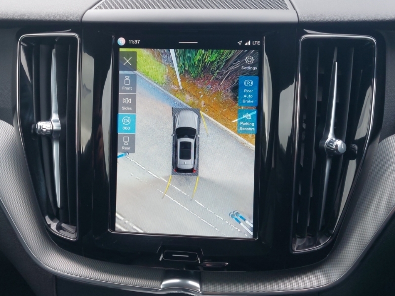 Volvo XC60 Recharge T6 Plus Awd  #9
