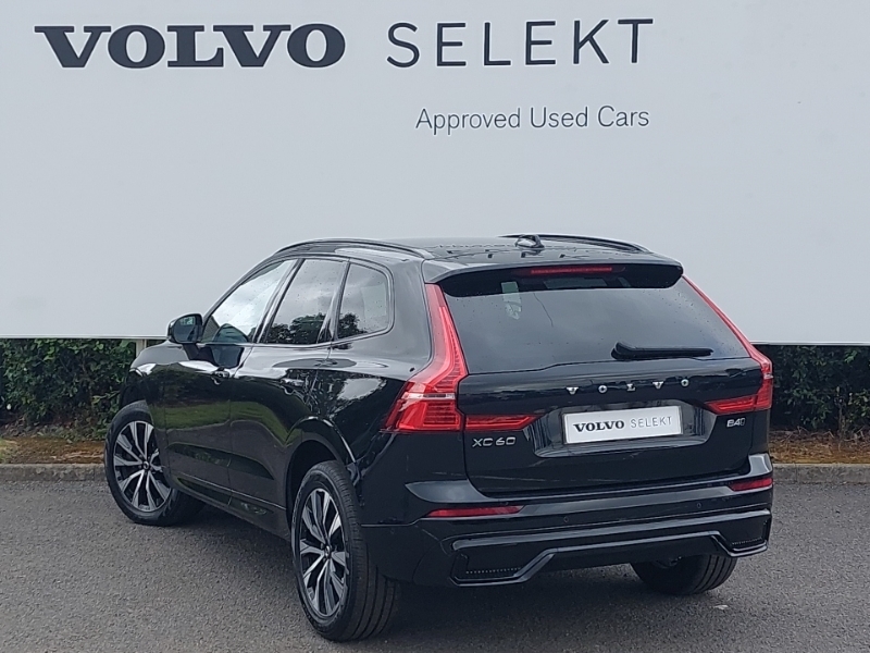 Volvo XC60 2.0 B4d Plus Dark Awd Geartronic Black #2