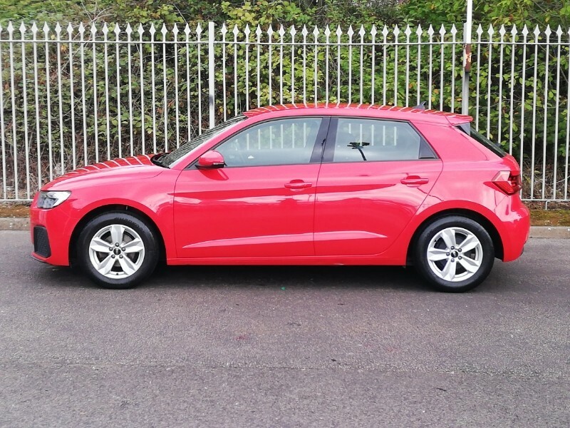 Audi A1 25 Tfsi Technik Red #4