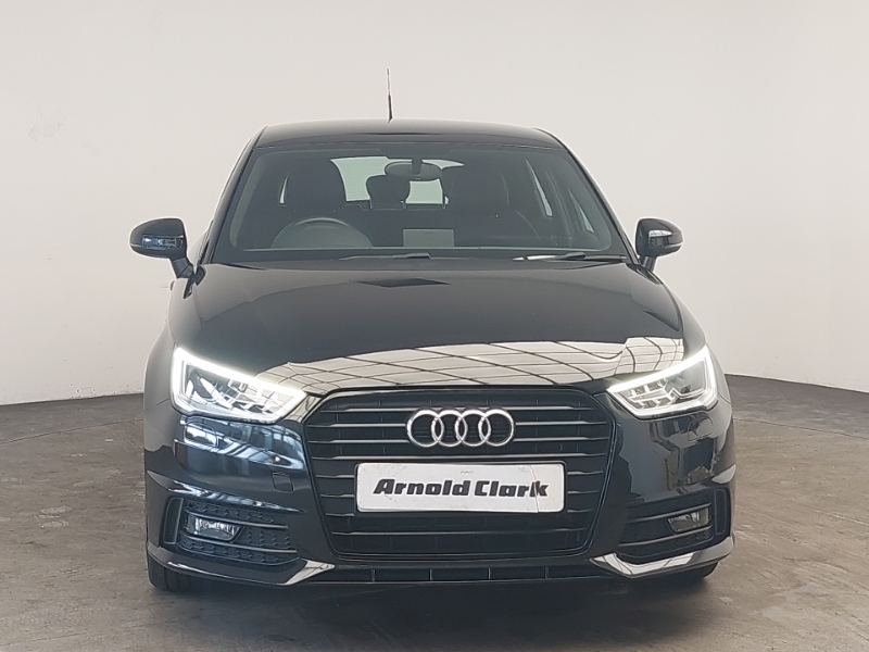 Audi A1 1L Sport Black #14