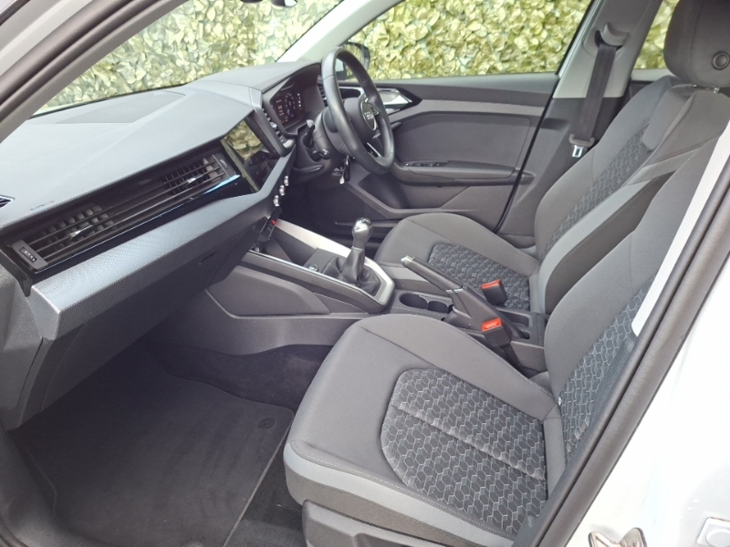 Audi A1 25 Tfsi Sport White #5