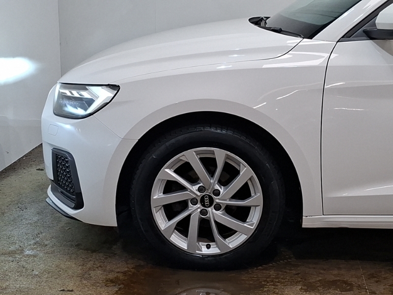 Audi A1 1.0 Tfsi 25 Technik Sportback Euro 6 S S White #19