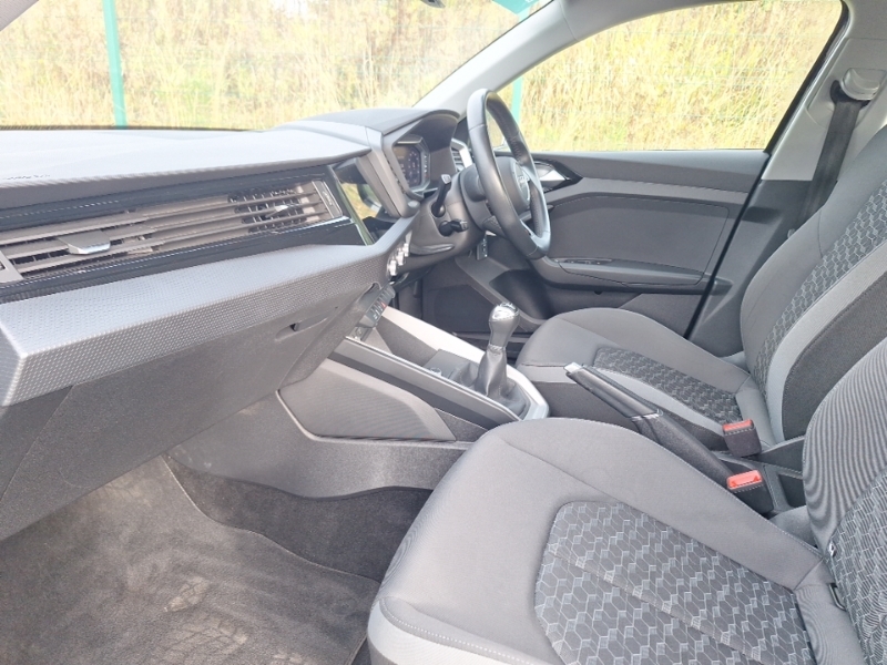 Audi A1 30 Tfsi Sport Black #5