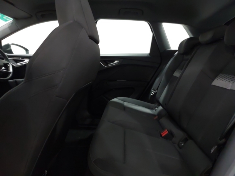 Audi Q2 Estate 30 Tfsi Technik Black #6