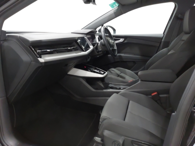 Audi Q2 Estate 30 Tfsi Technik Black #5