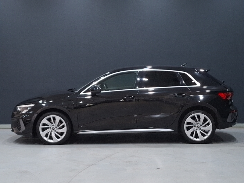 Audi A3 40 Tfsi E S Line S Tronic Black #4