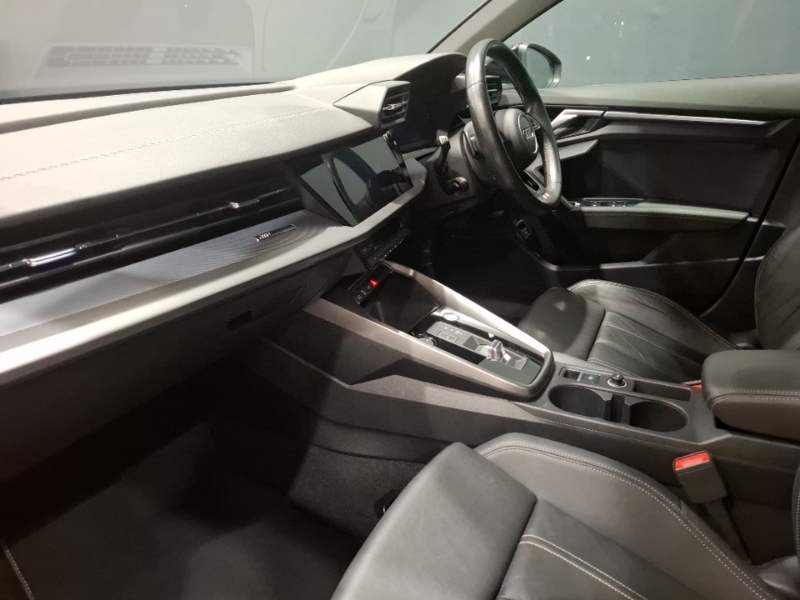 Audi A3 40 Tfsi E S Line S Tronic Black #5