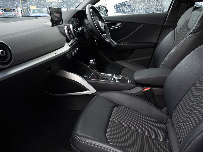 Audi Q2 35 Tfsi S Line S Tronic Grey #5