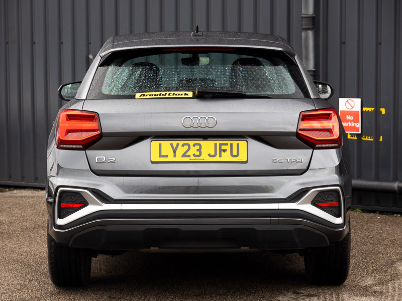 Audi Q2 Black Edition 35 Tfsi 150 Ps S Tronic White #12