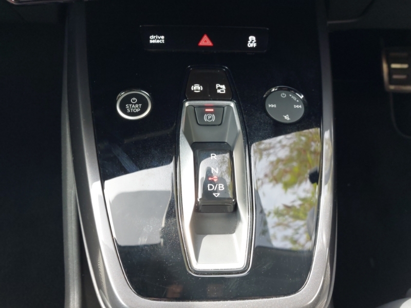 Audi Q4 E Tron 125Kw 35 55Kwh S Line 2022 Black #11