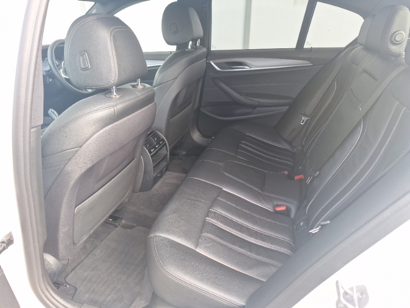 BMW 5 Series 520D Xdrive M Sport White #6