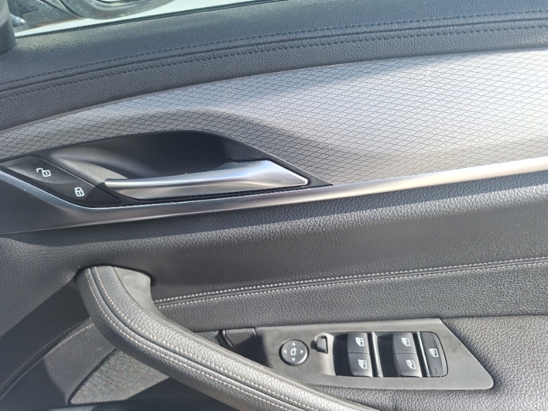 BMW 5 Series 520D M Sport Blue #16