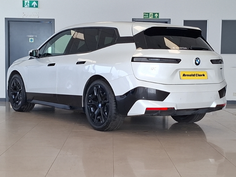 BMW iX 240Kw Xdrive40 M Sport Edition 76.6Kwh White #2