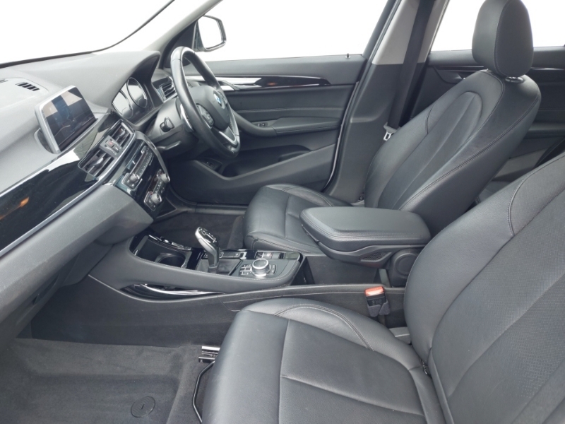 BMW X1 Xdrive 20I Xline Step White #5