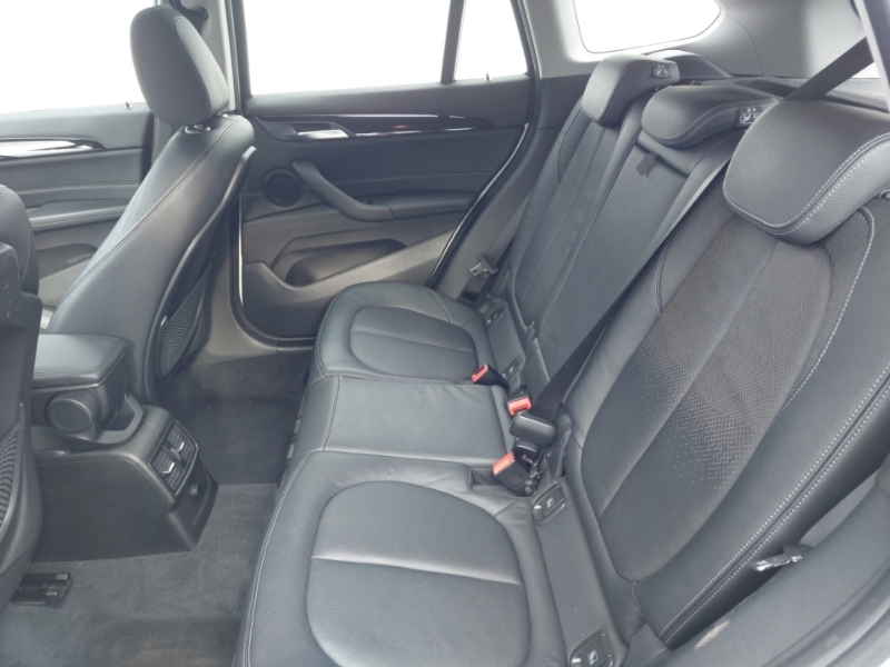 BMW X1 Xdrive 20I Xline Step White #6