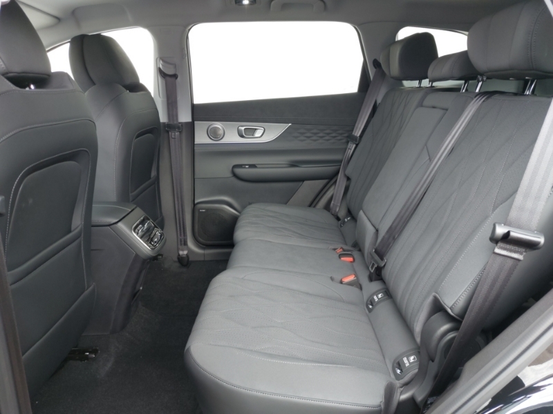 Chery Tiggo 8 Super Hybrid Summit White #6