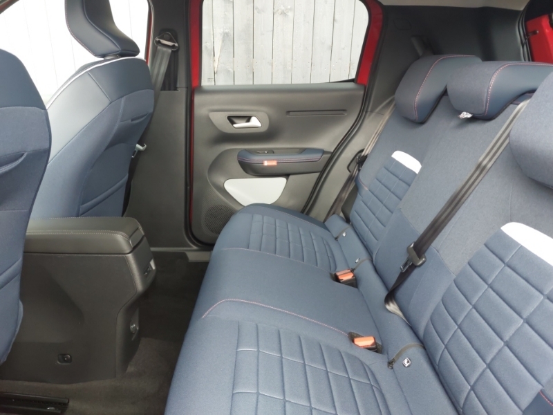Citroen C3 1.2 Hybrid 110 Collection E-dcs6 Red #6