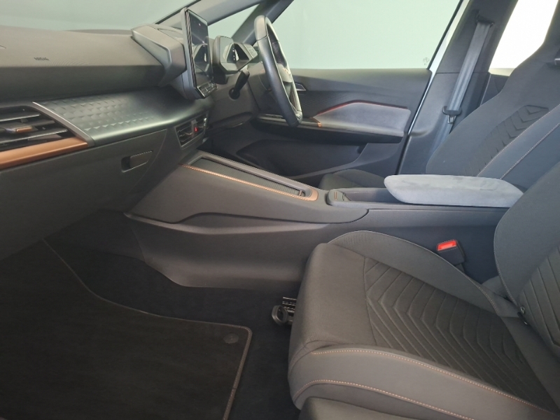 Cupra Born 150Kw V1 58Kwh White #5