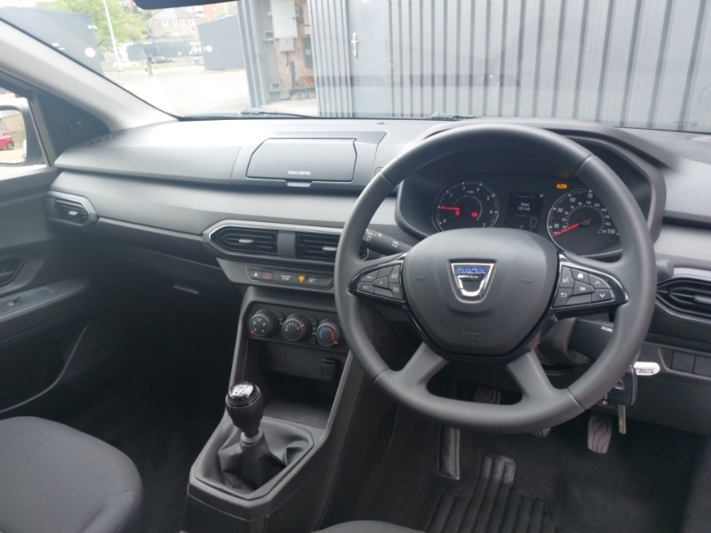 Dacia Sandero 1.0 Tce Comfort White #8