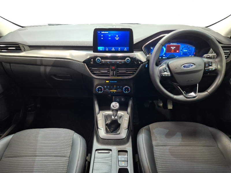 Ford Kuga 1.5 Ecoboost 150 Titanium Edition Black #3