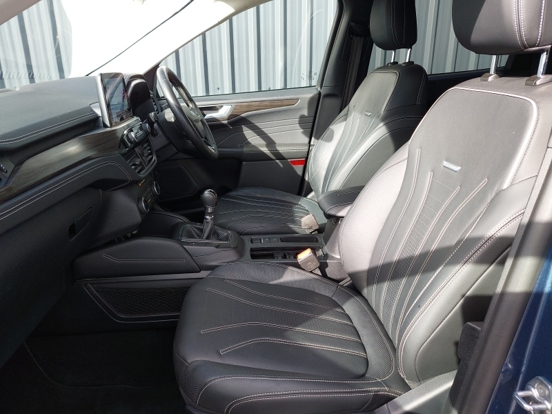 Ford Kuga 1.5 Ecoboost 150 Vignale Blue #5