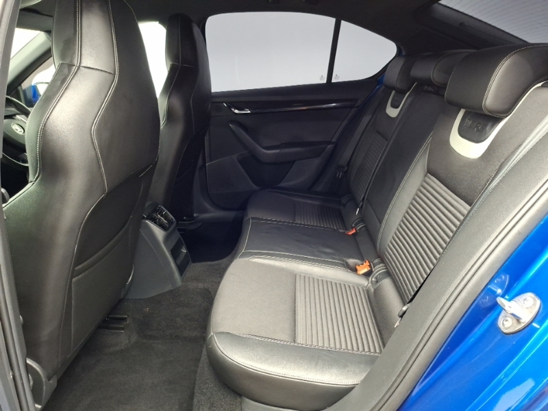 Skoda Octavia 2.0 Tdi Cr Vrs Blue #6