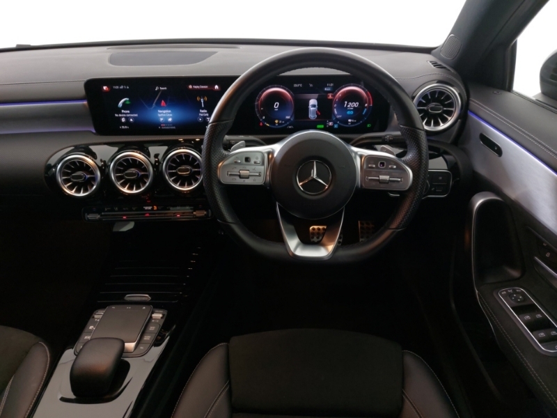 Mercedes-Benz A Class A250e Amg Line Premium White #8