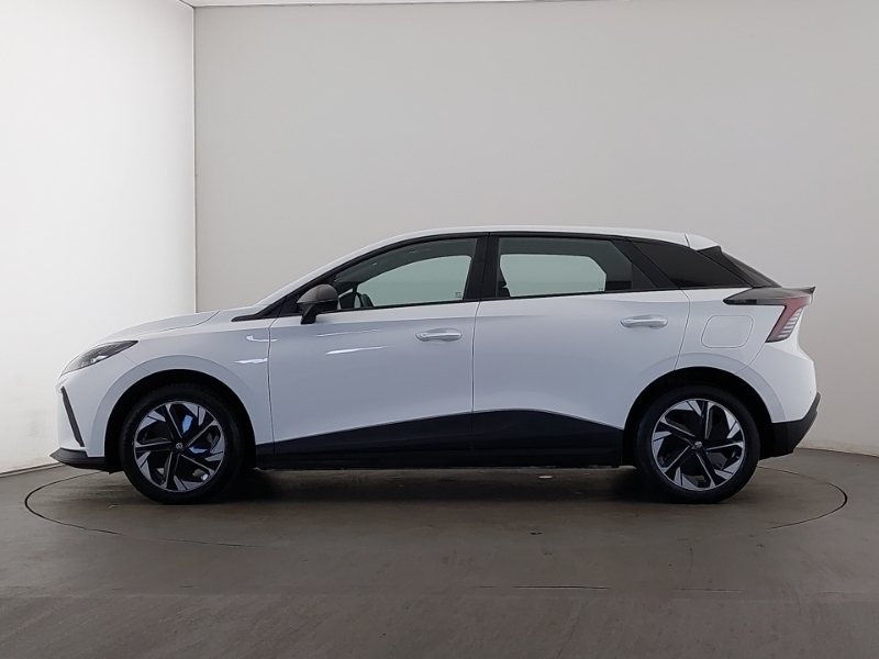 MG MG4 125Kw Se Ev 51Kwh White #4