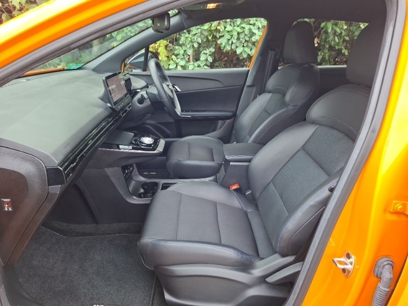 MG MG4 150Kw Trophy Ev Long Range 64Kwh Orange #5