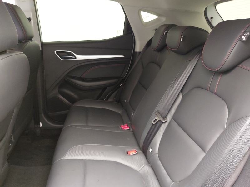 MG ZS 1.5 Vti-tech Exclusive White #6