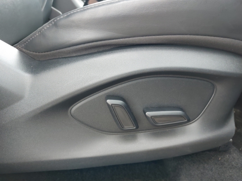 MG ZS Hat 1.5 Hybrid Trophy Au White #17