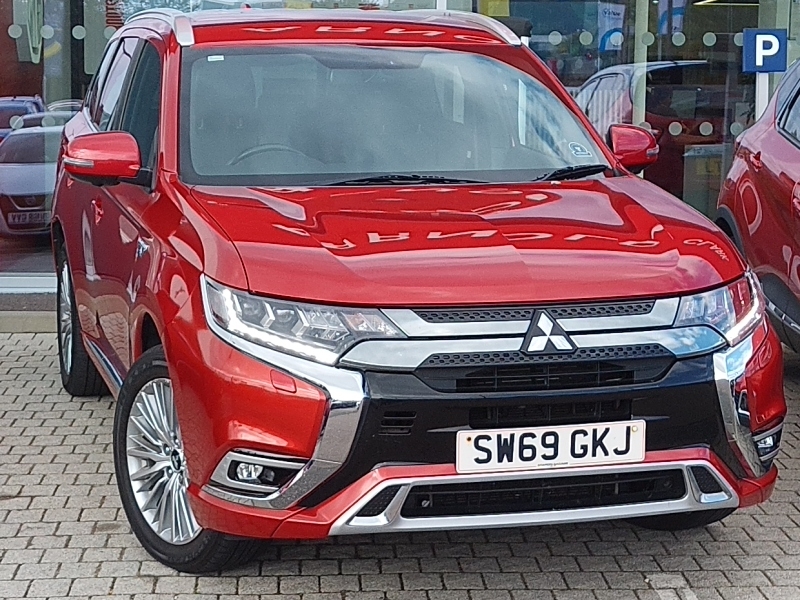 Mitsubishi Outlander 2.4 Phev 4H Red