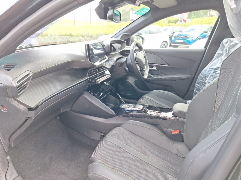 Peugeot 208 1.2 Hybrid 110 Gt E-dsc6 Black #5