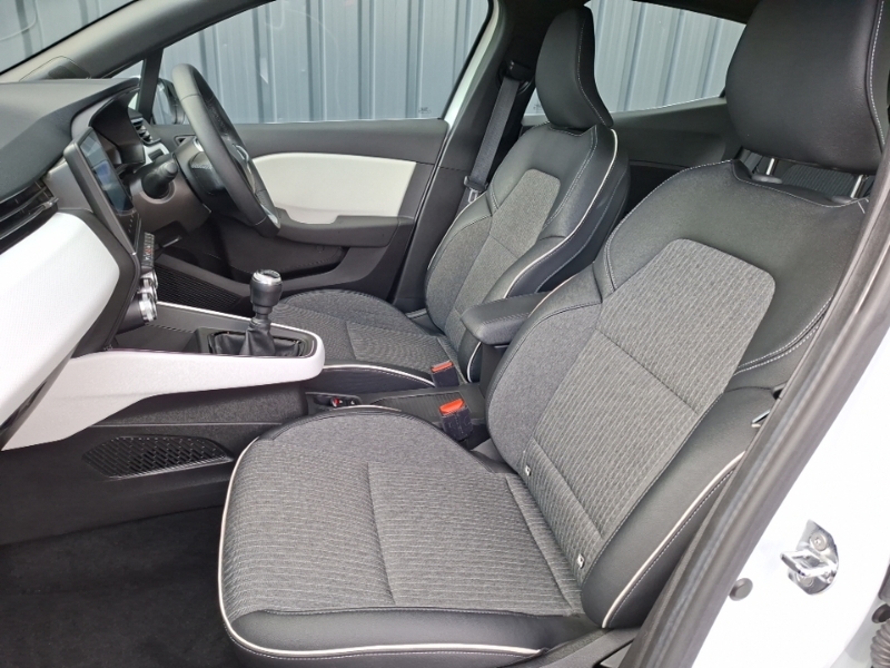 Renault Clio 1.0 Tce 90 Se Edition White #5